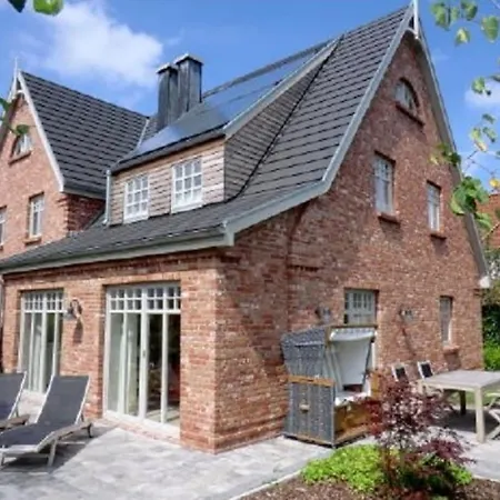 Feriehus In Wyk With Swimming Pool