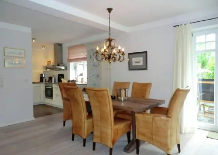 In Wyk With Swimming Pool Tatil Evi Wyk auf Föhr