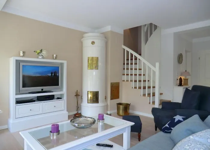 Tatil Evi In Wyk With Swimming Pool *